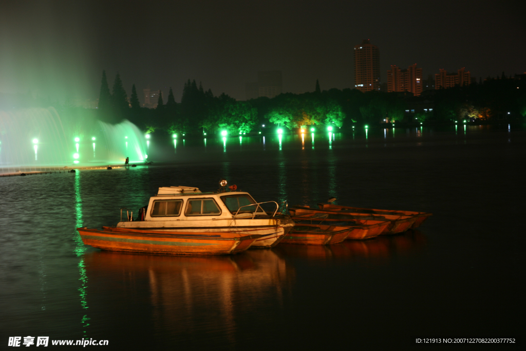 夜泊