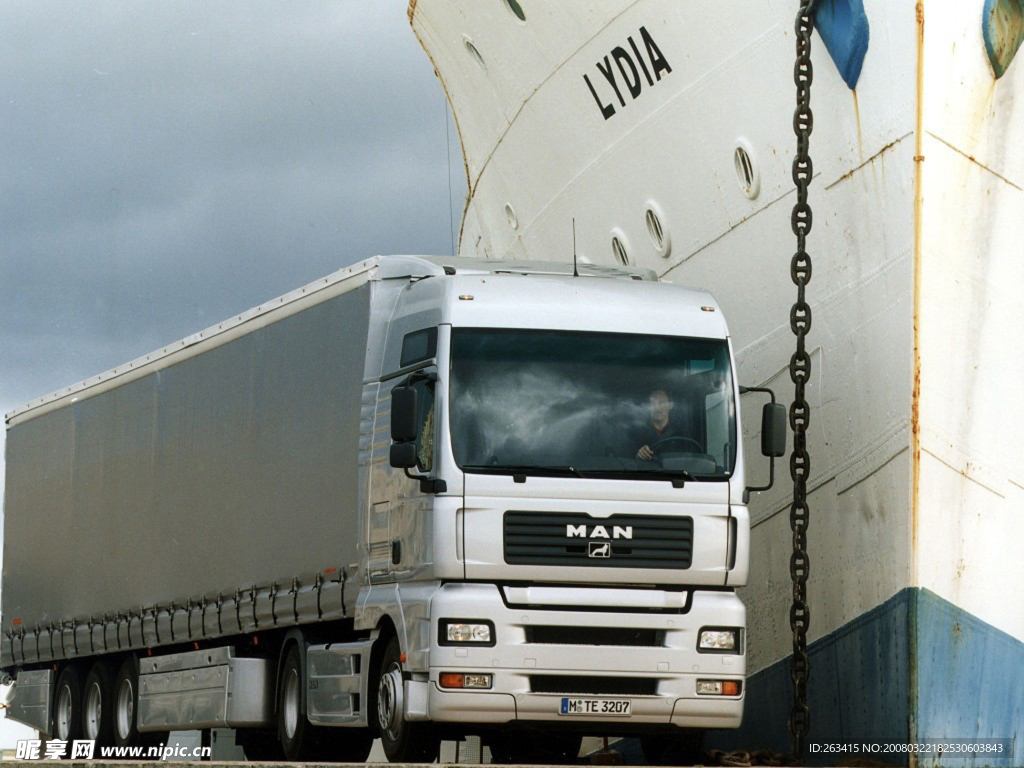卡車
