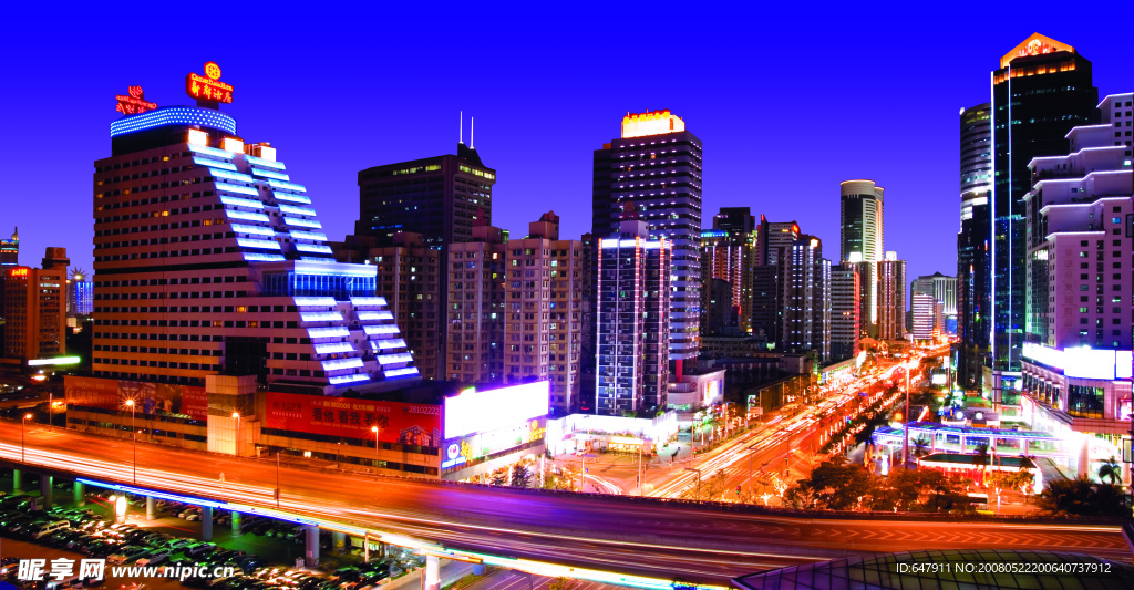 新都酒店夜景外觀
