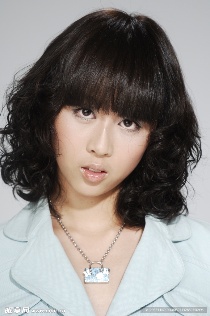 美女