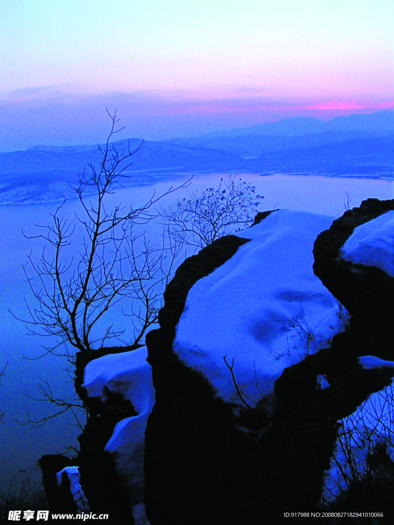 薄山雪韻
