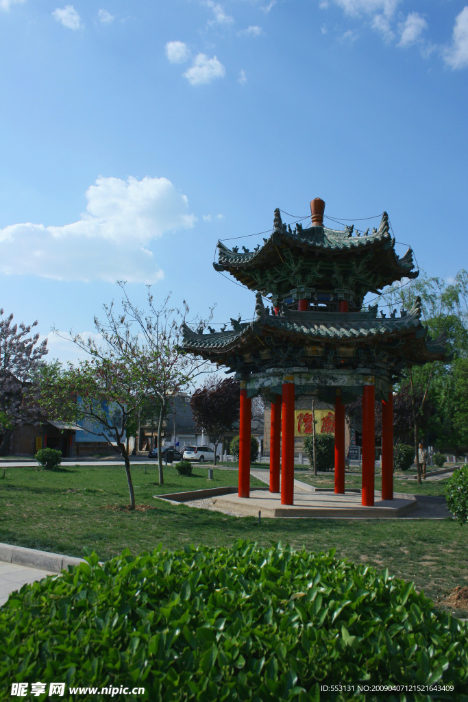 亭子 草地  風(fēng)景