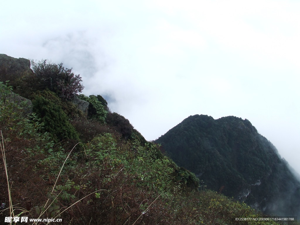 峨眉山
