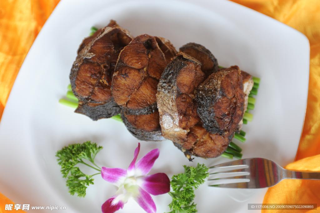 五香熏魚肉
