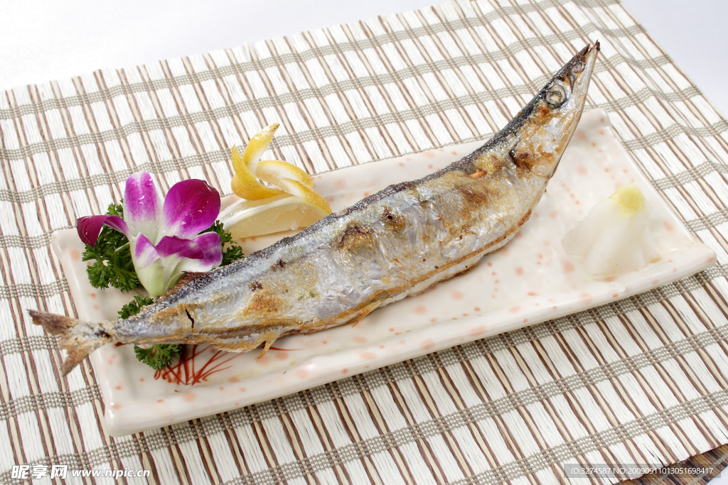 燒秋刀魚