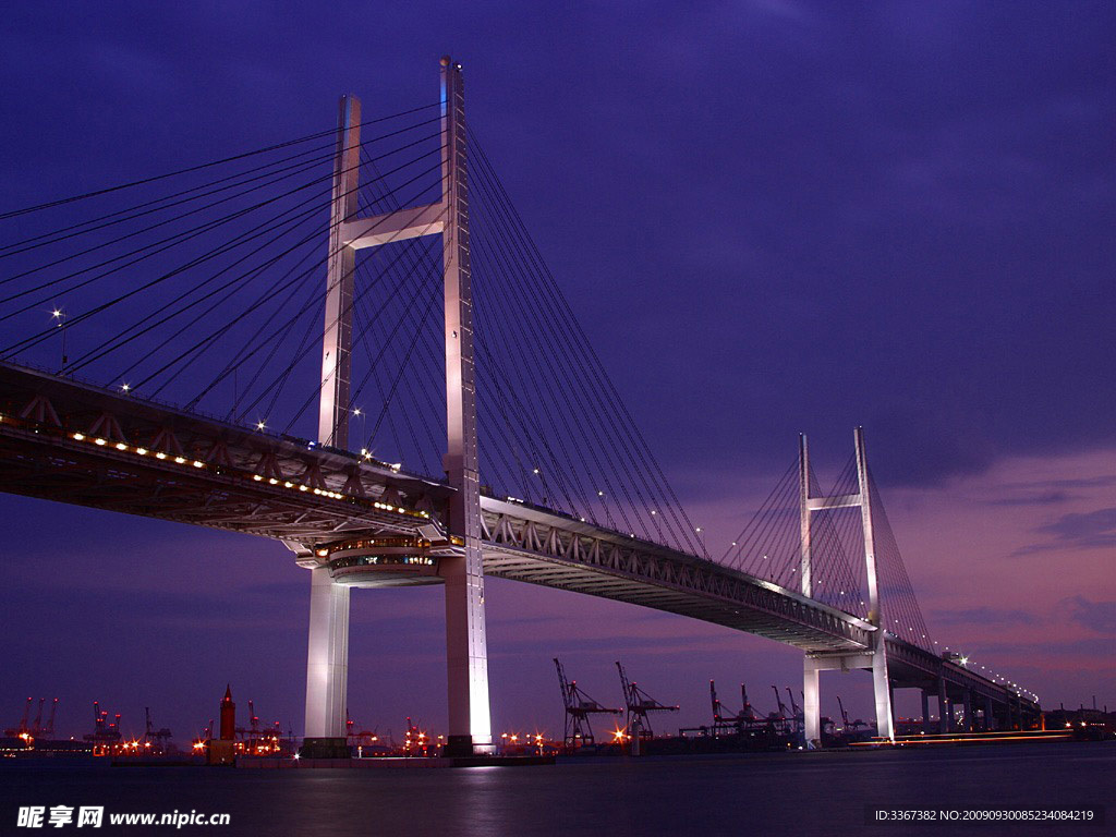 天橋夜景