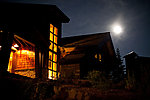 夜色别墅 木房 天空 月光 灯光