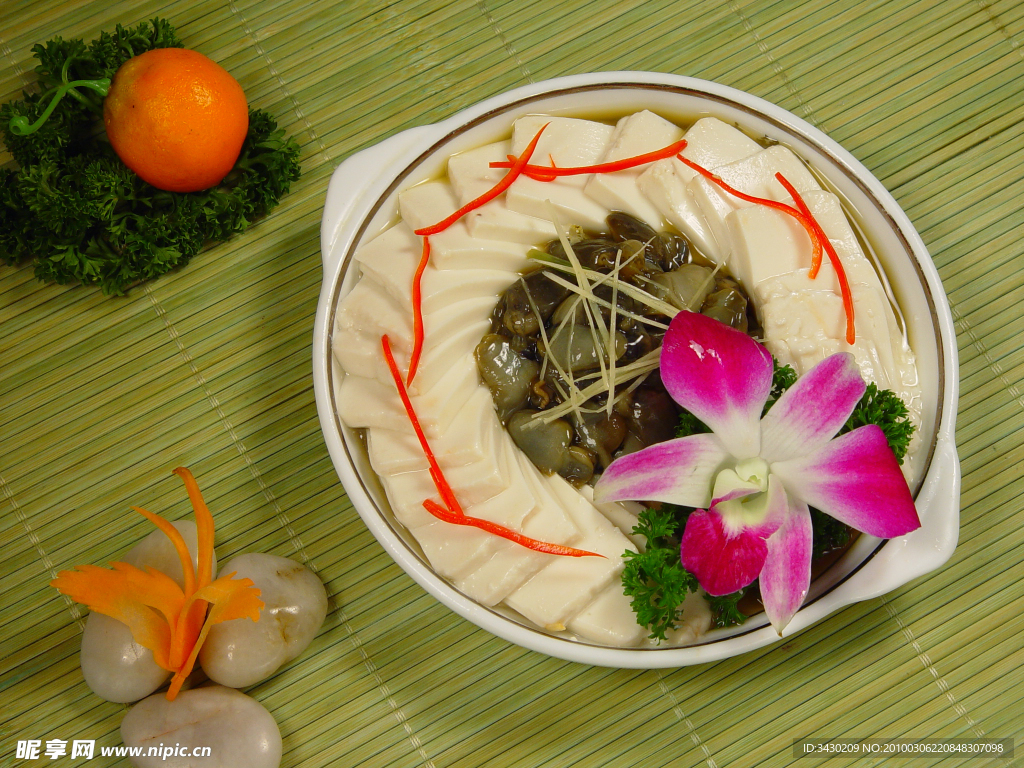 特色泡壇豆腐