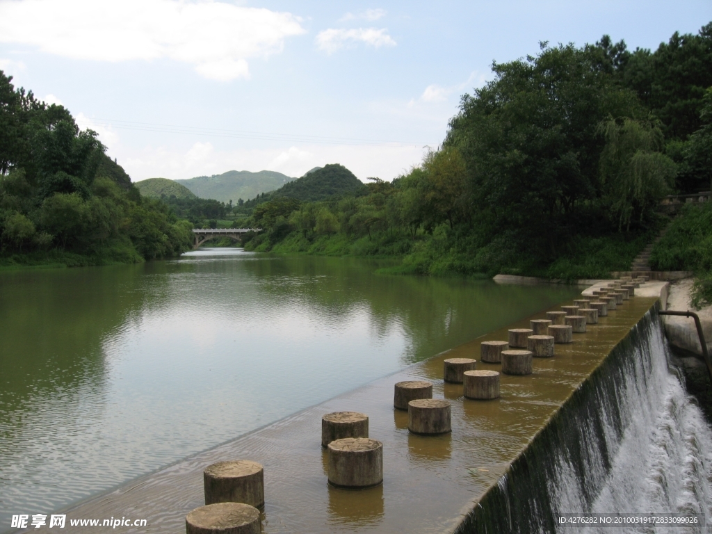 貴州畏因橋