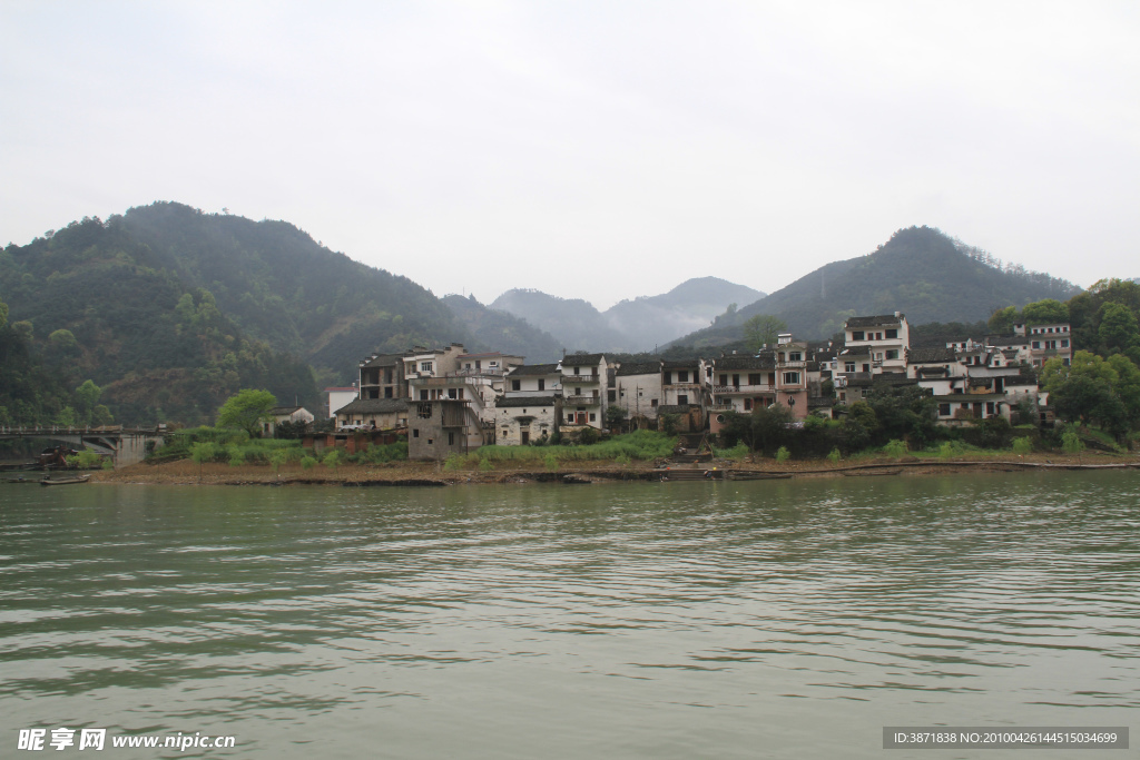 新安江山水
