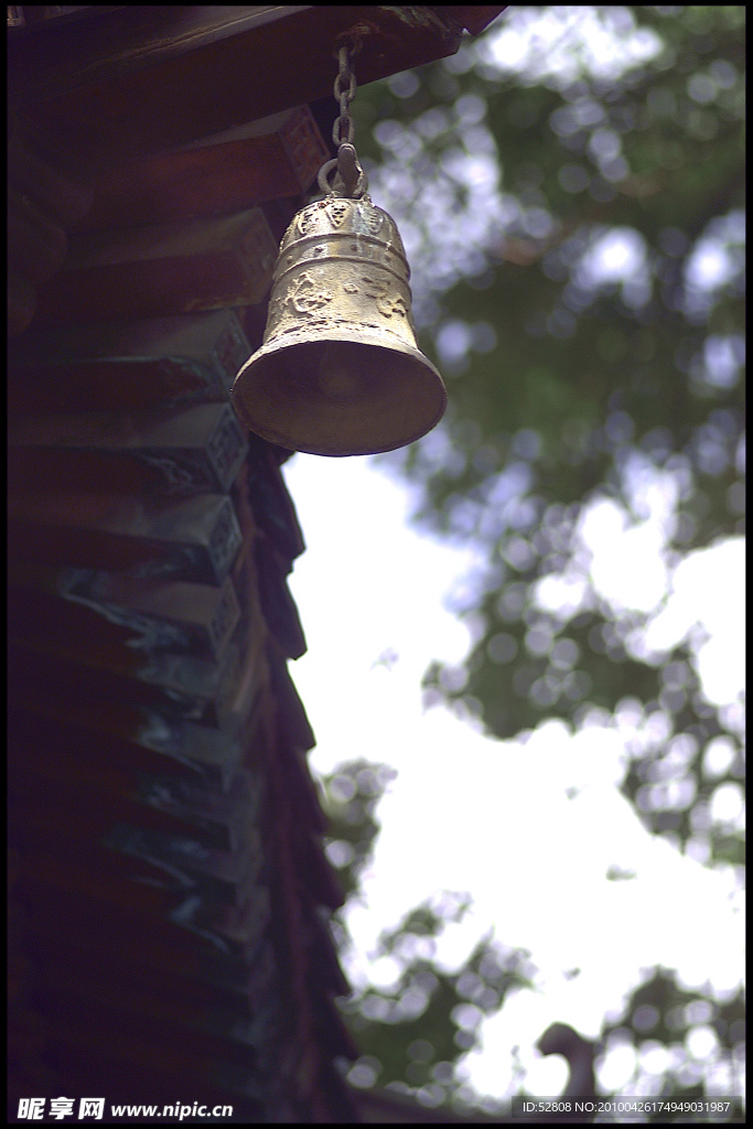 建築 石樓 石獅子 石牌 銅鈴 石柱
