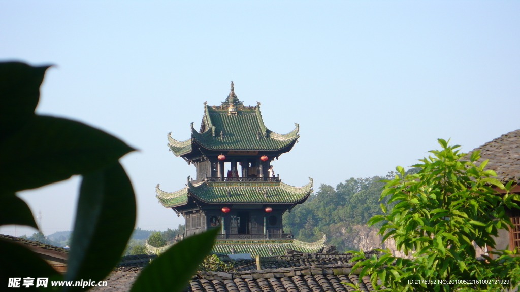 遠眺華光樓