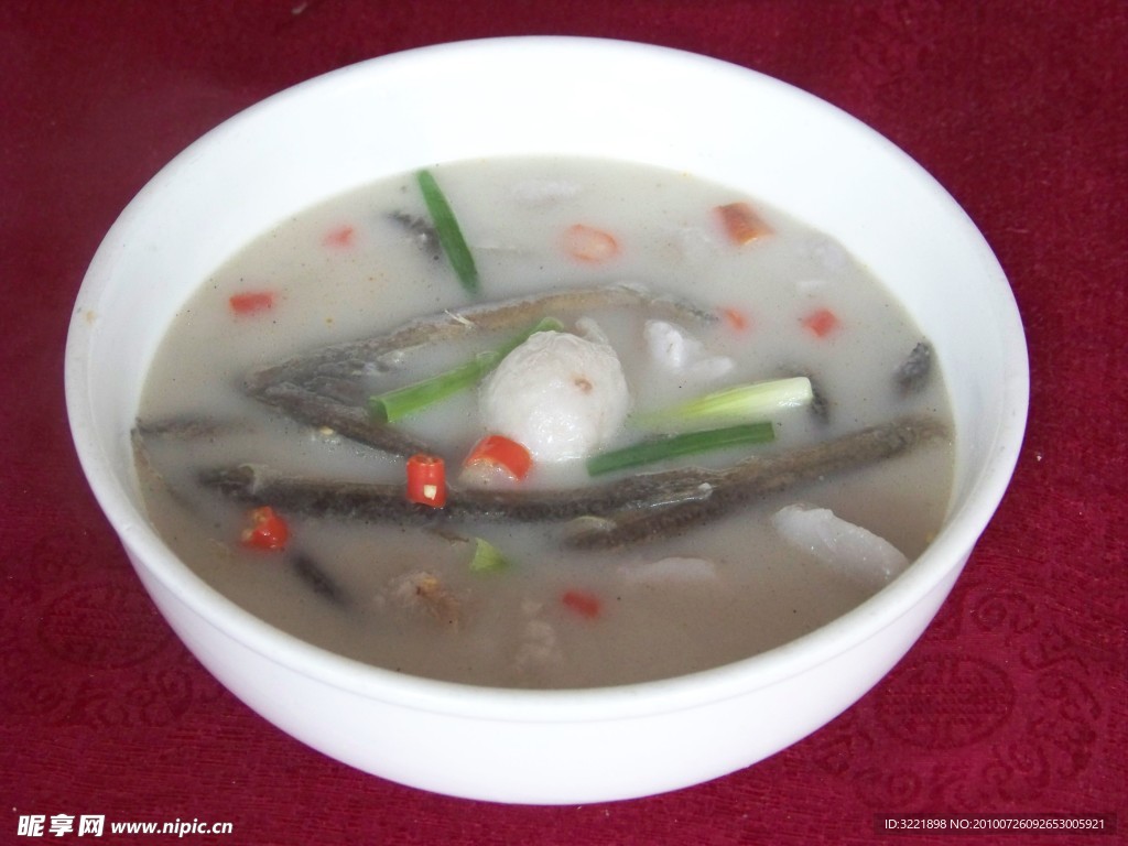 紅點奶芋俏鰍魚