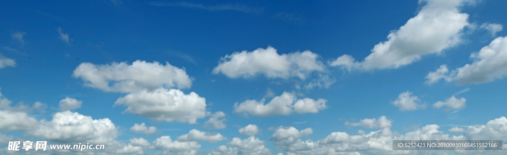 宽幅蓝天白云图片
