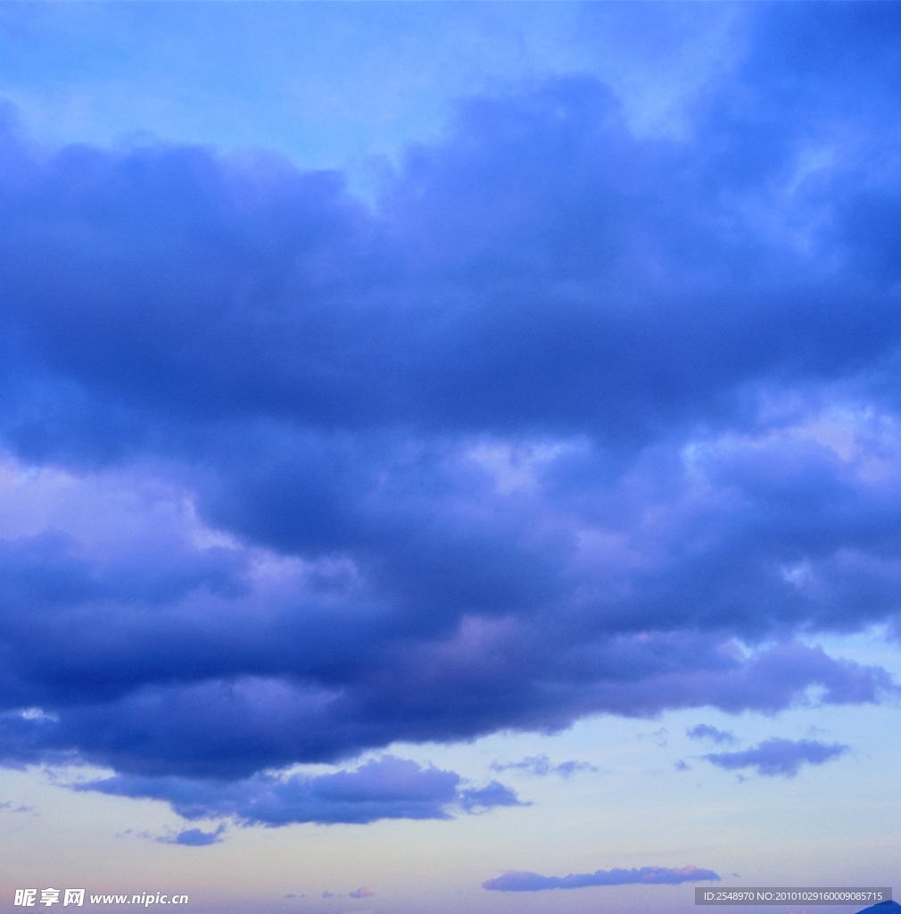 天空的云