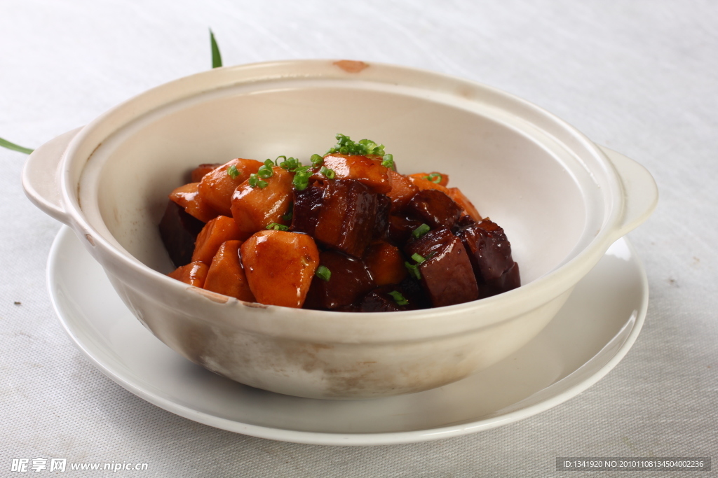 家鄉茨菇燒肉