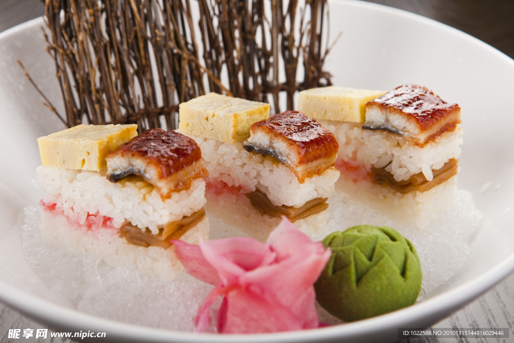 魚(yú)片壽司