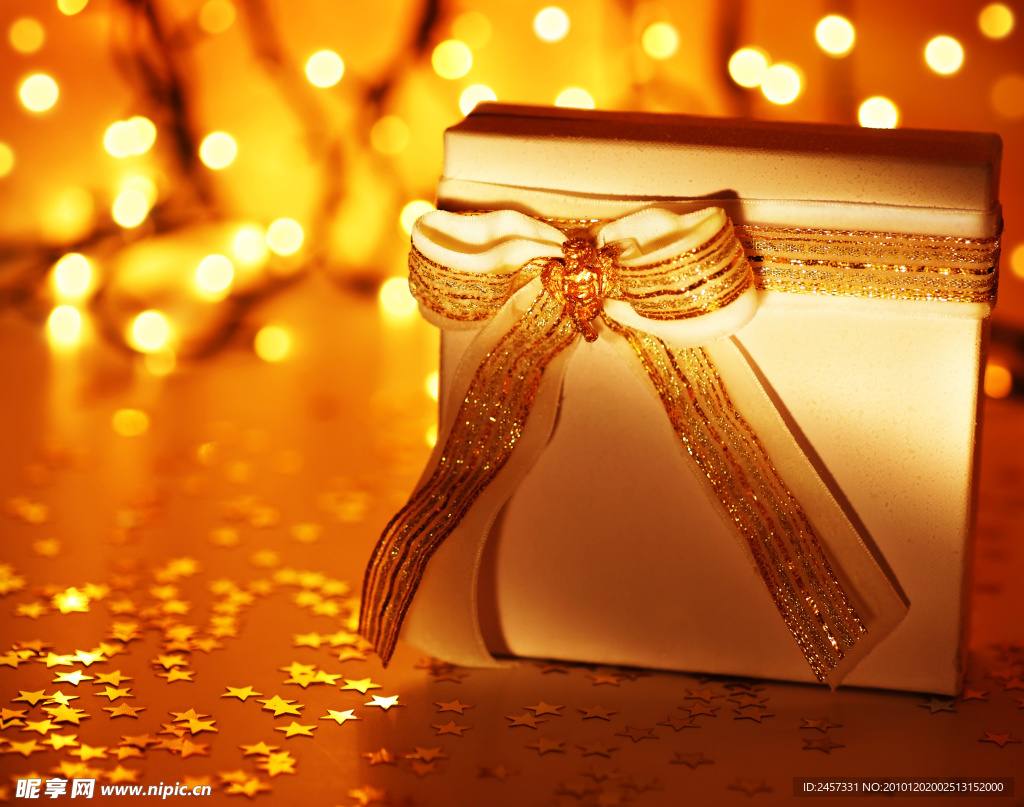 金色圣诞礼品盒背景