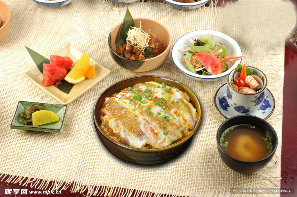 豬排蓋飯定食