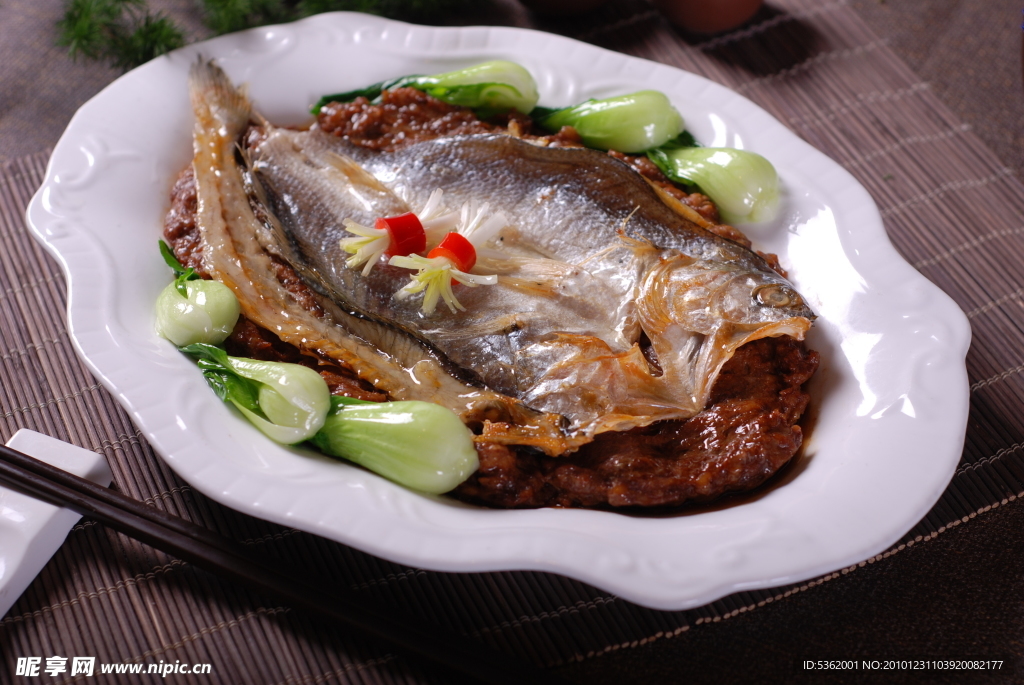 黃魚鲞蒸肉餅