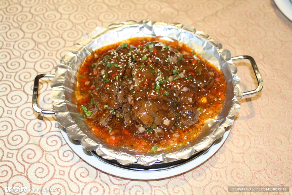 鐵板醬汁牛排