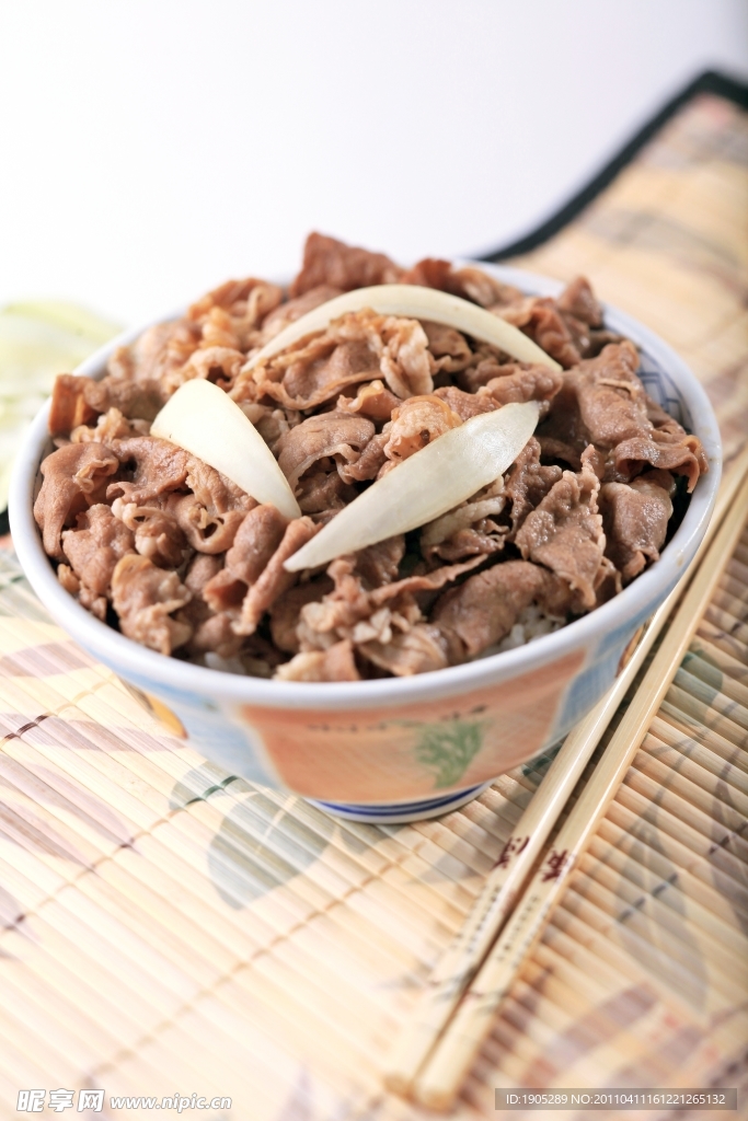 牛肉飯