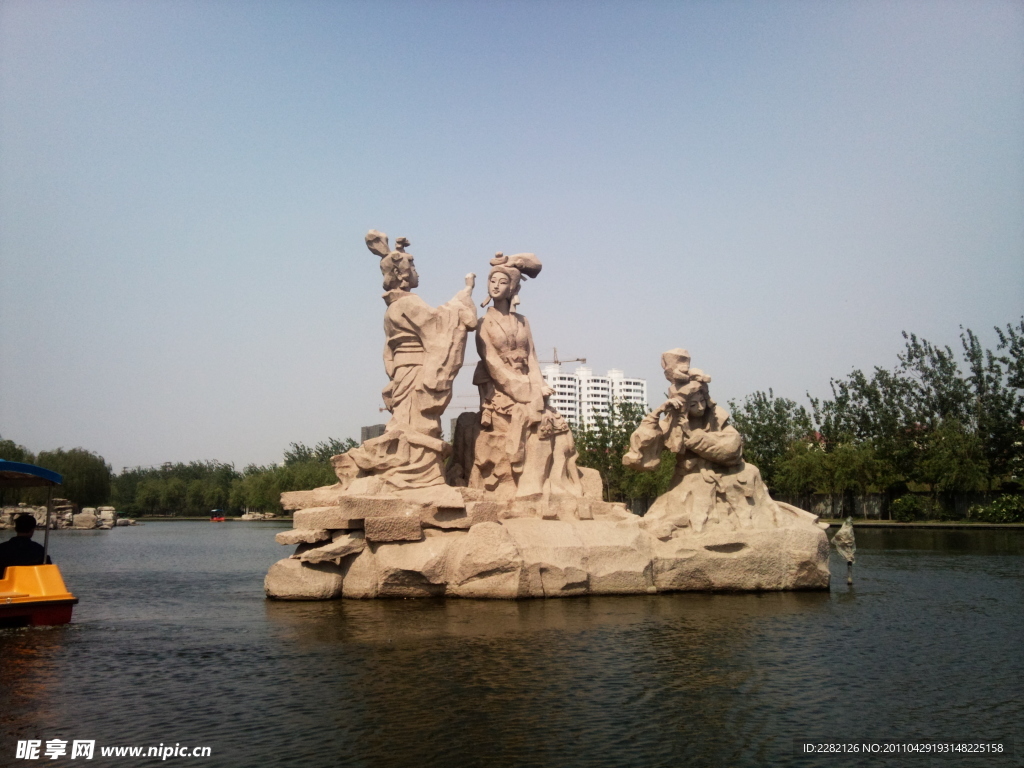 美麗的石像