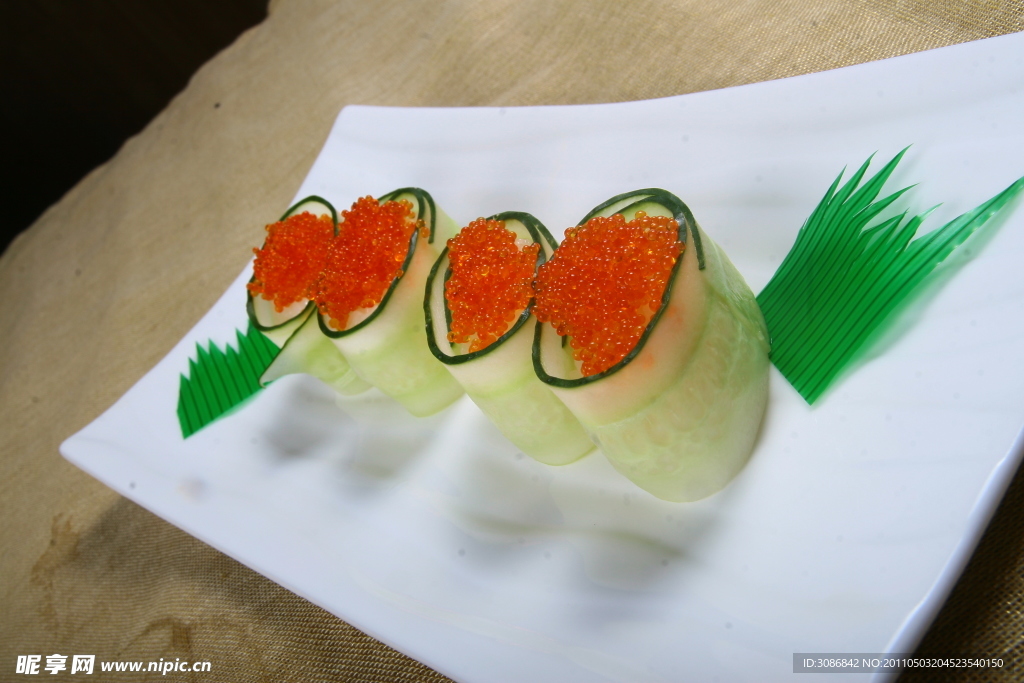 日式零點魚子壽司