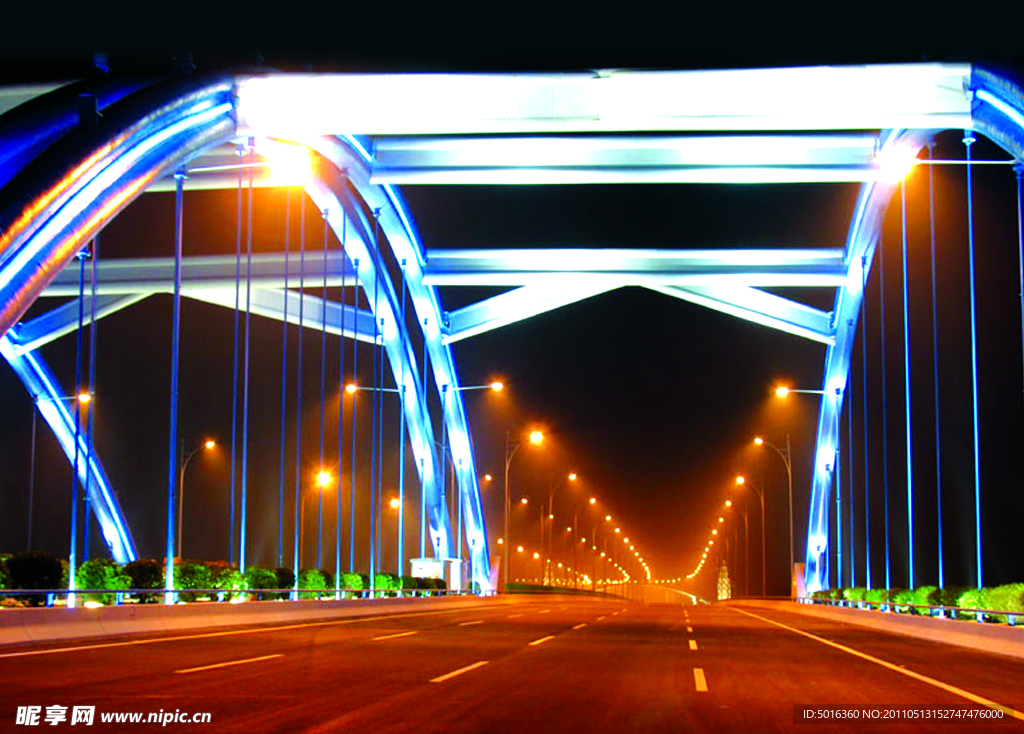 高速公路大橋夜景