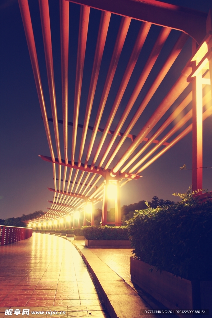 長廊夜景