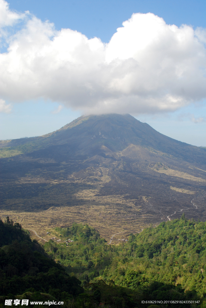 山巒