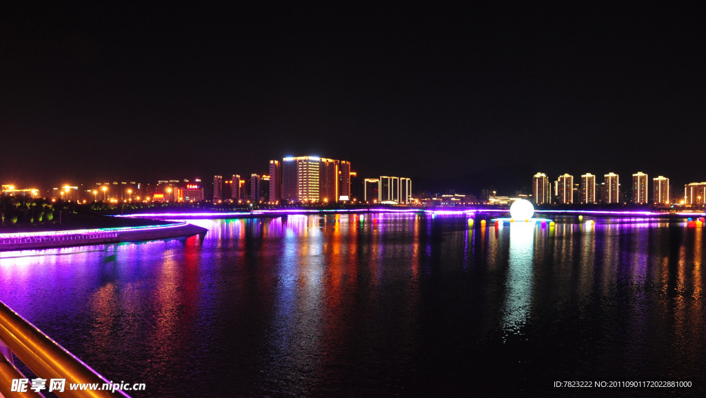 大運(yùn)夜景