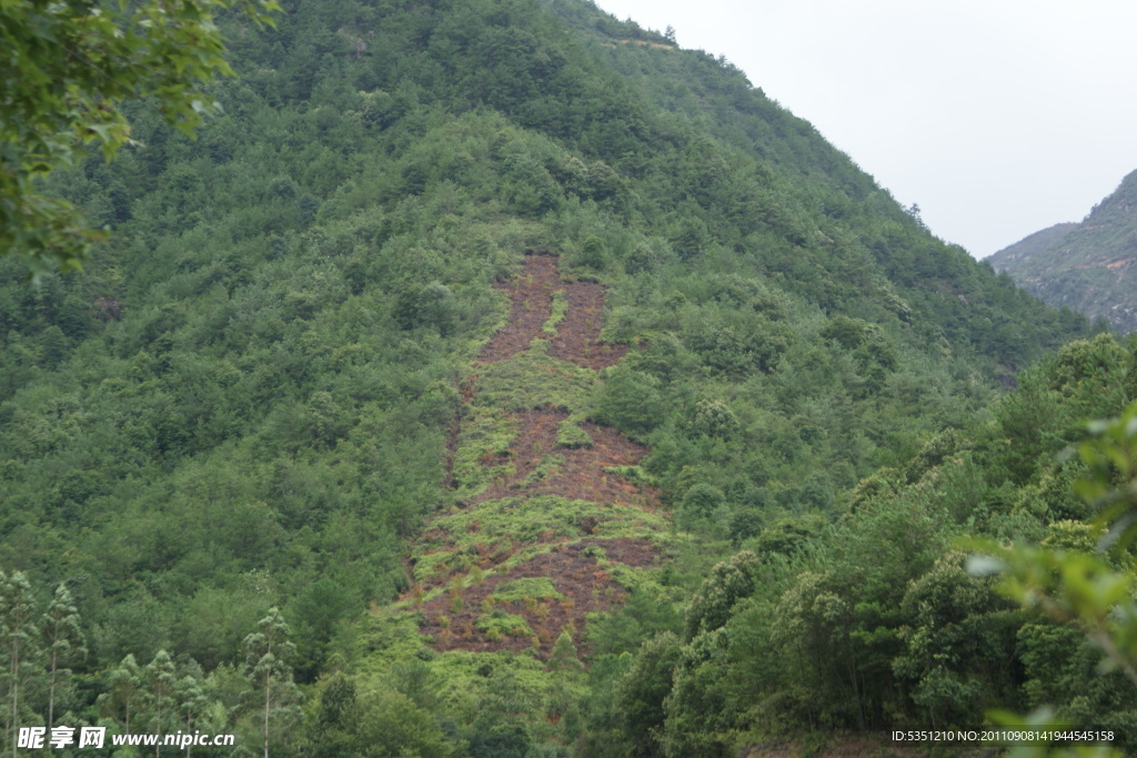 山峰