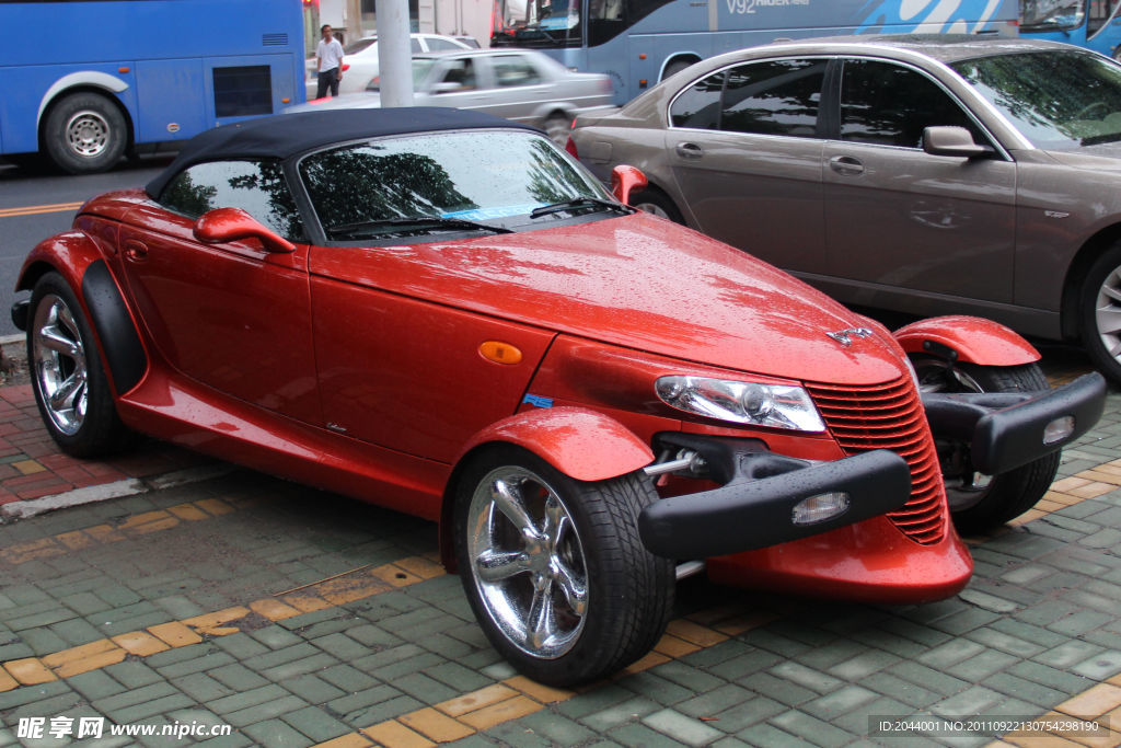 紅色跑車