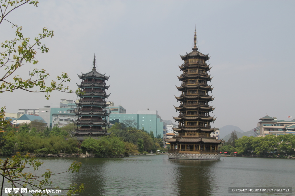 高塔美景
