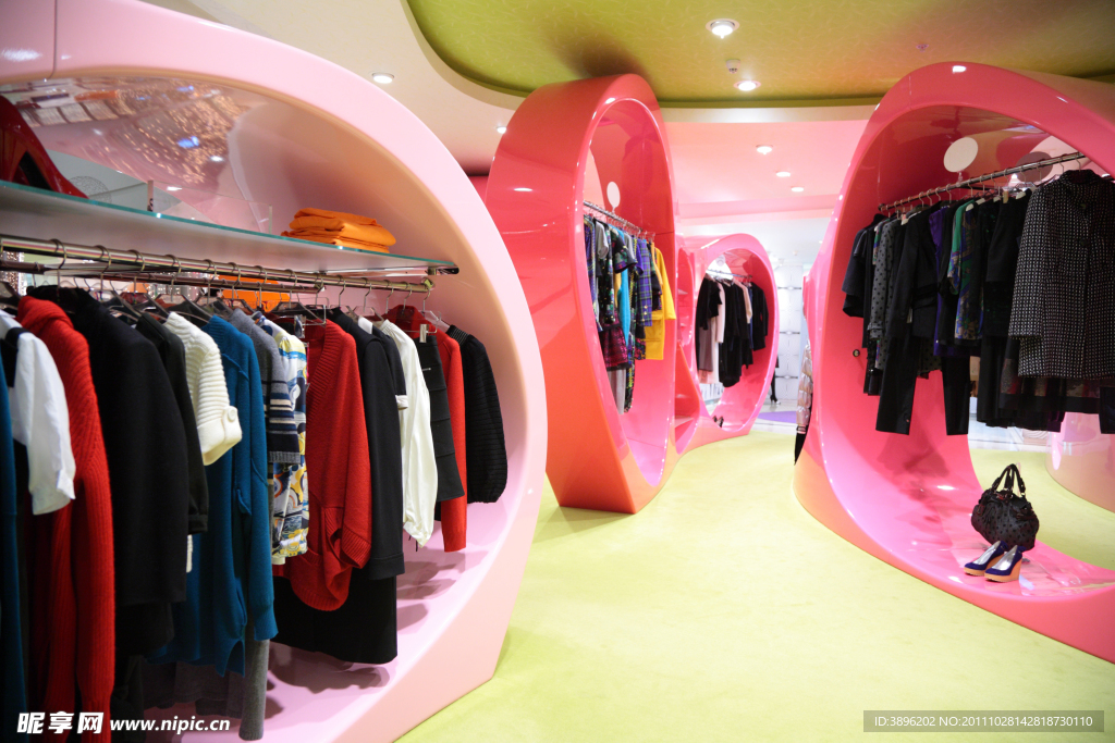 購物商場服裝店