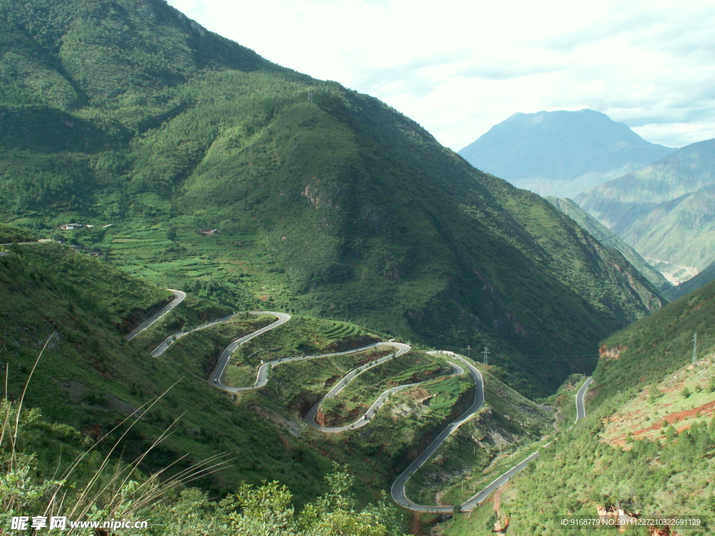 山路十八彎