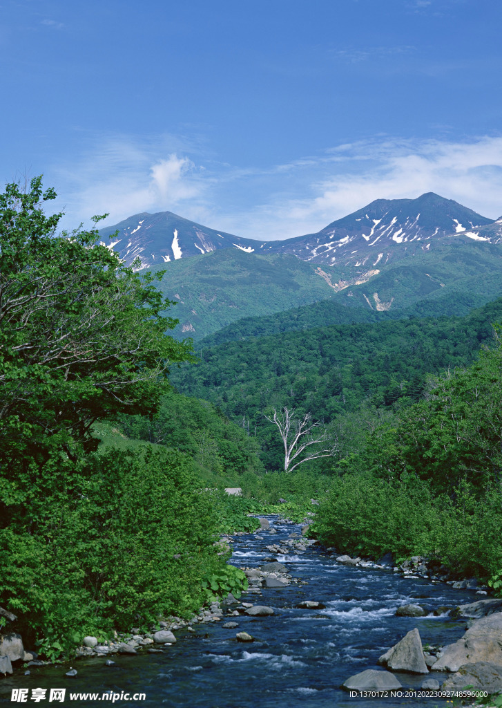 天空高山