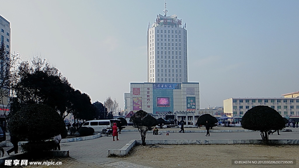 廣場(chǎng) 早晨