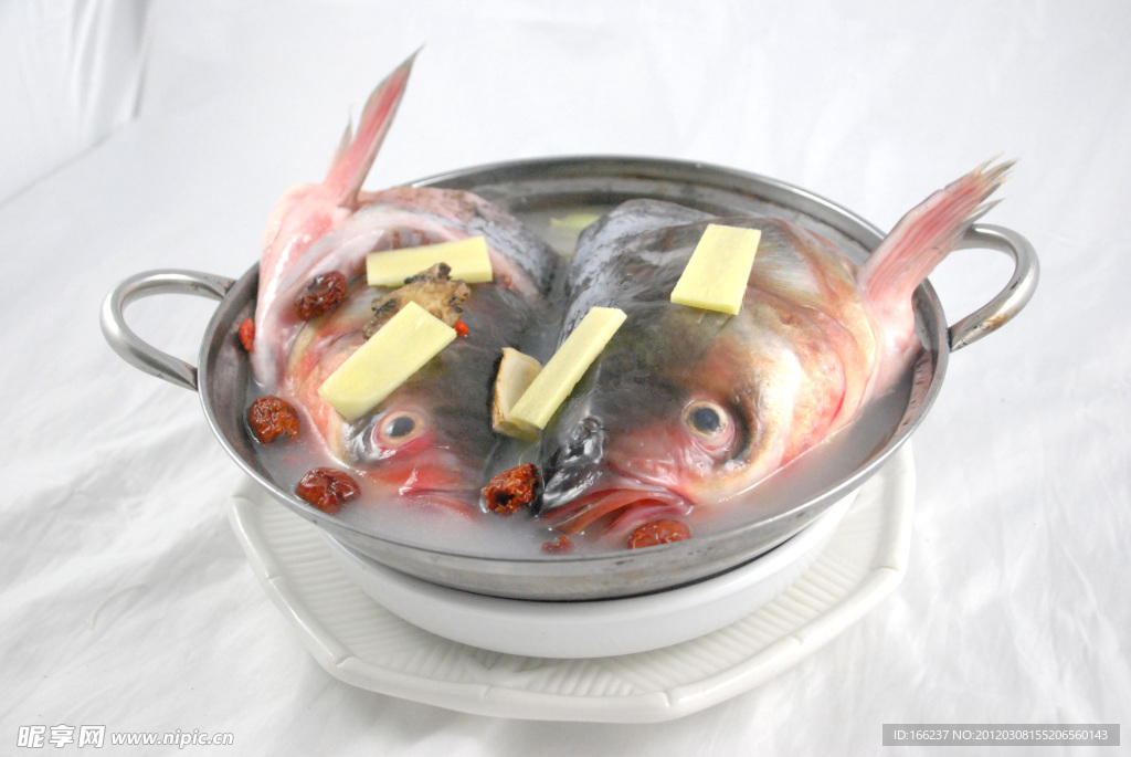 川芎白芷浸魚頭