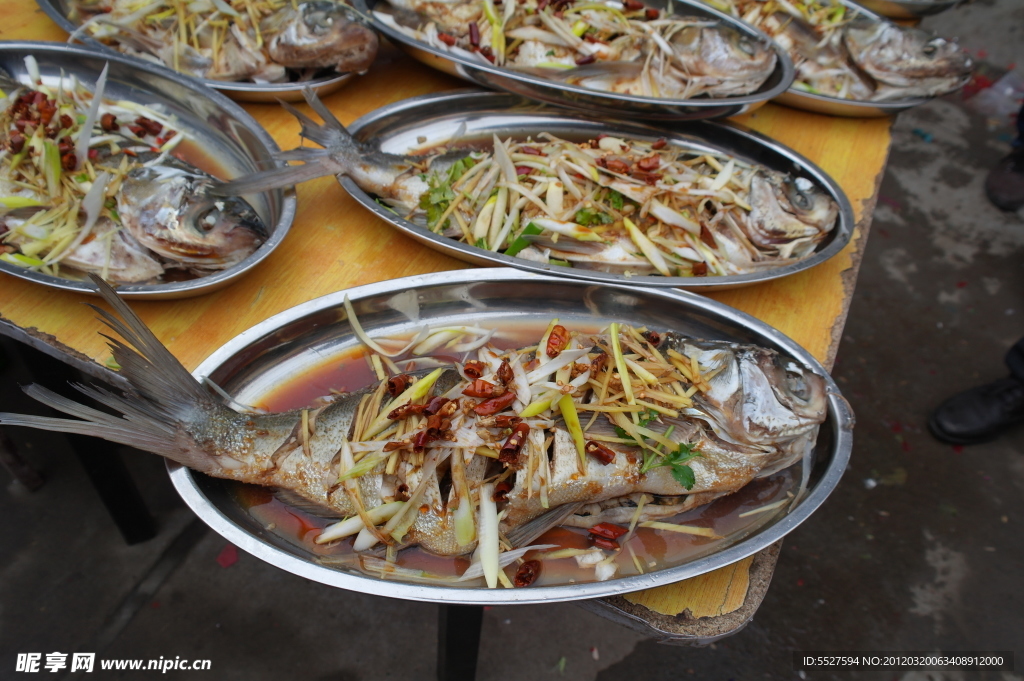 蔥油鰱魚