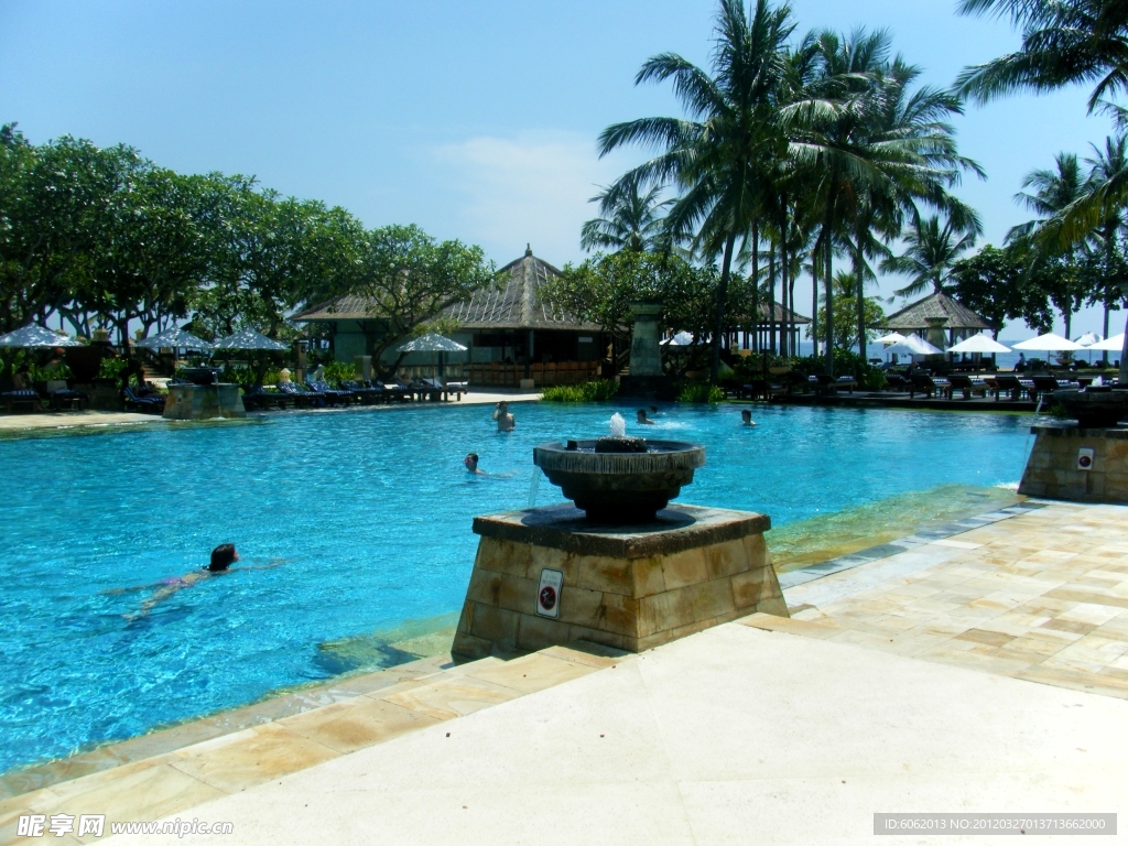 巴厘岛港丽酒店游泳池