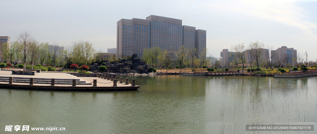 新鄉(xiāng)和諧公園（右下角有拼接痕跡）