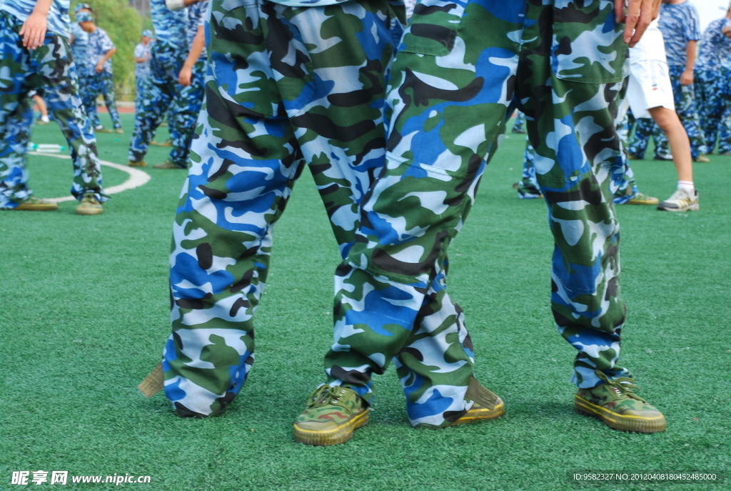 軍訓(xùn)