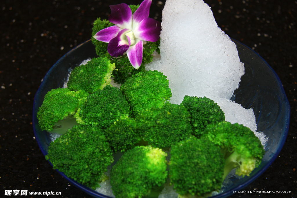 冰鎮(zhèn)西蘭花
