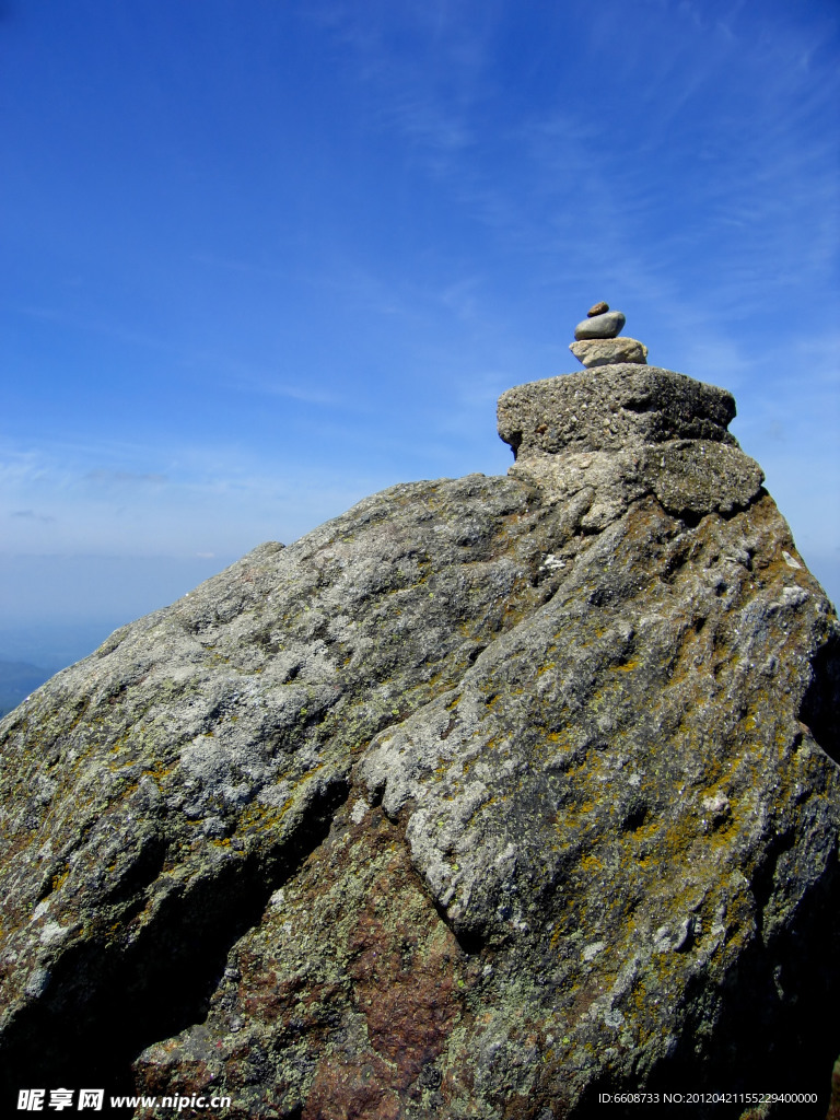 山峰高山風光