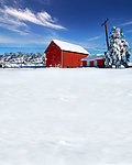 白雪下的红房