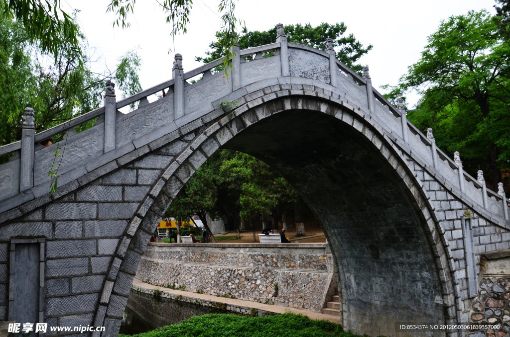 拱橋