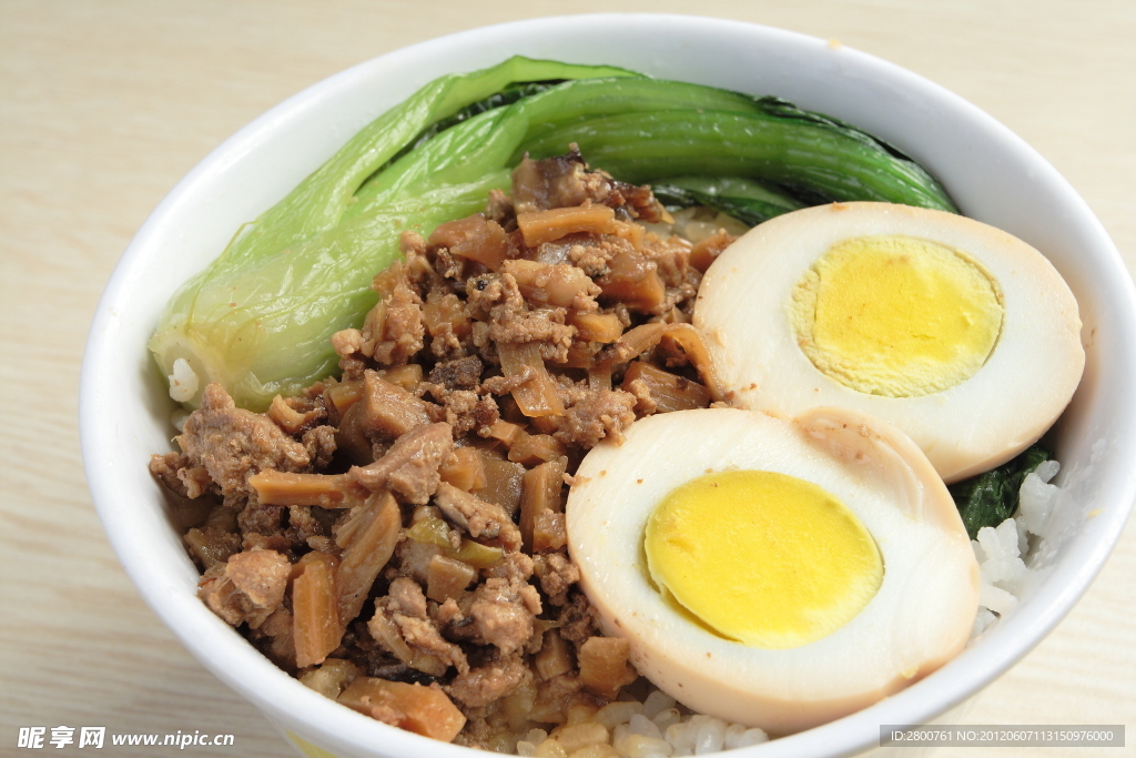 日式鹵肉飯