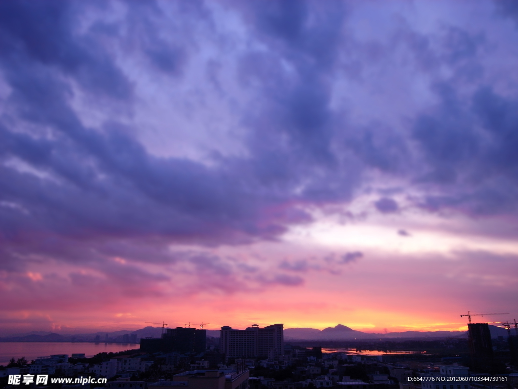 大海夕陽